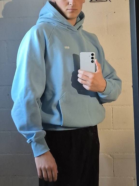 Maglioni & Felpe: 6pm Hoodie in hellblau, Grösse L – Usato da Igis venduto da Vale_wgl 2