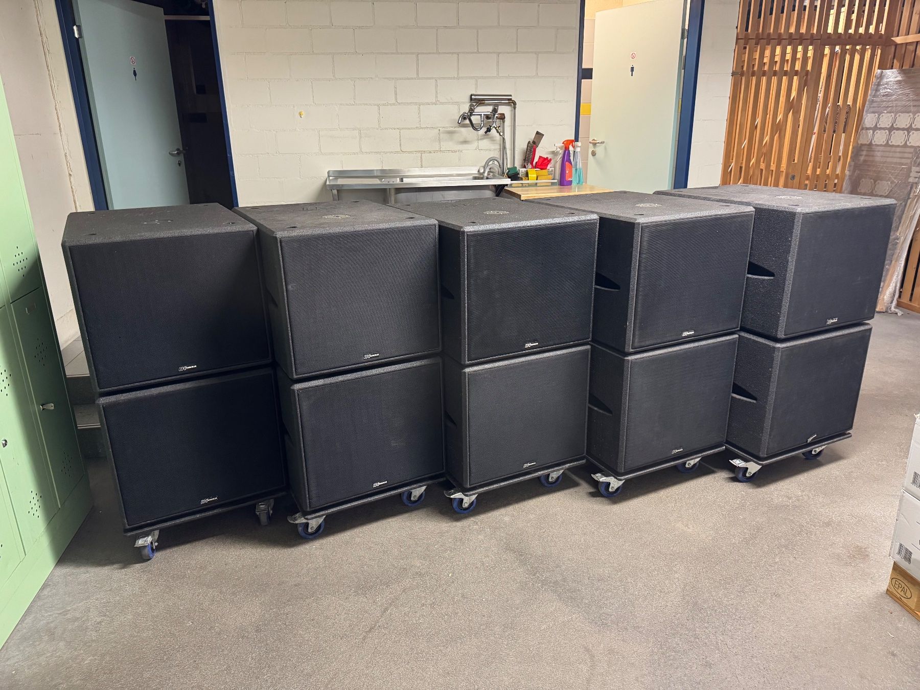 Haut-parleurs: UNKA Sound System FORCE 27'400Watt – D'occasion à Stans par AndotechnicsGmbH