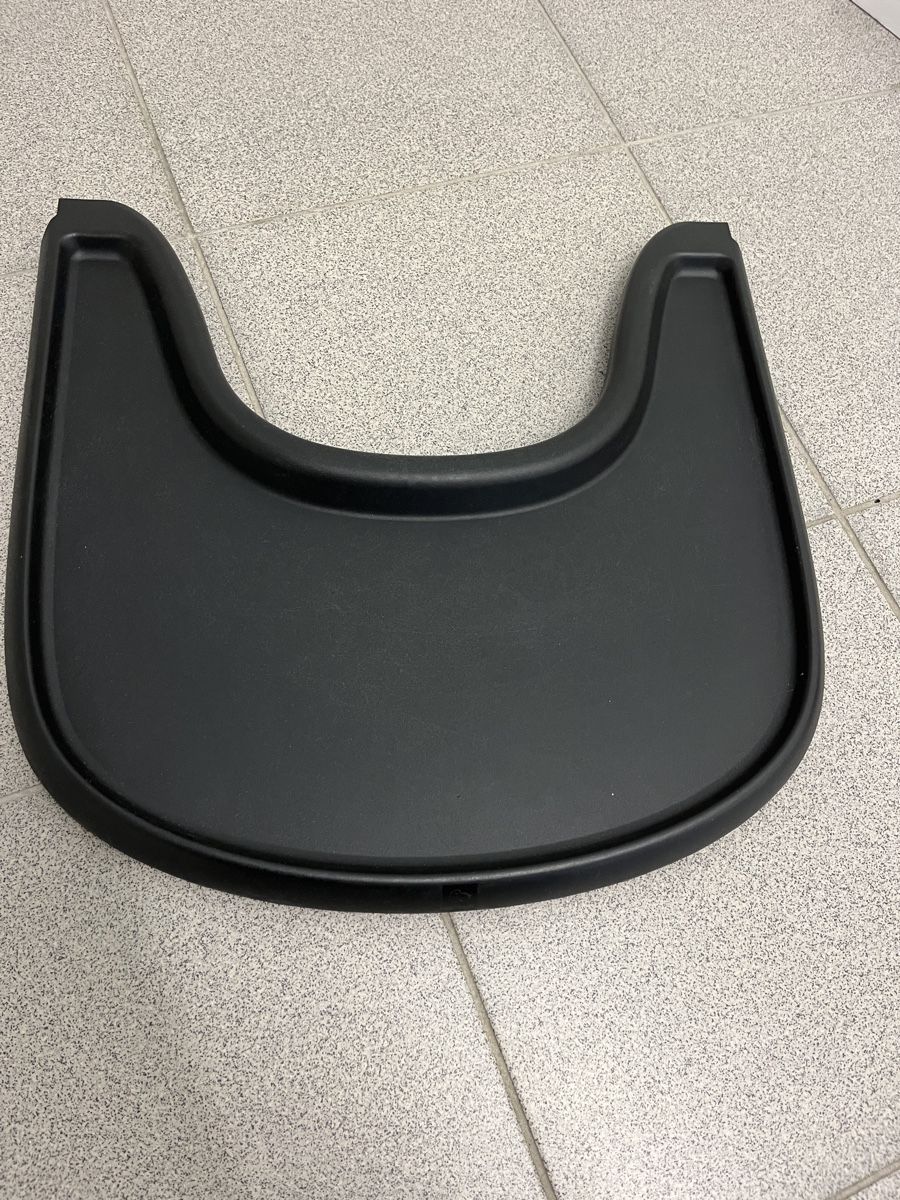 Stokke Hochstühle: Stokke Tray schwarz – Gebraucht aus Sursee von Leg_Kibru