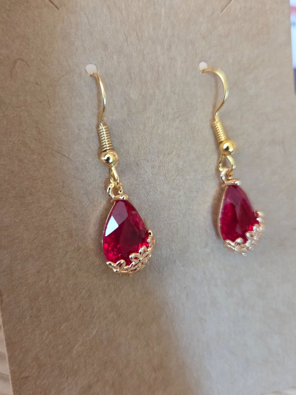 Orecchini pendenti & Orecchini a lobo: Ohrringe Modeschmuck Perlen Style Rot NEU – Nuovo (secondo la descrizione) da Weggis venduto da Leeclipse 1