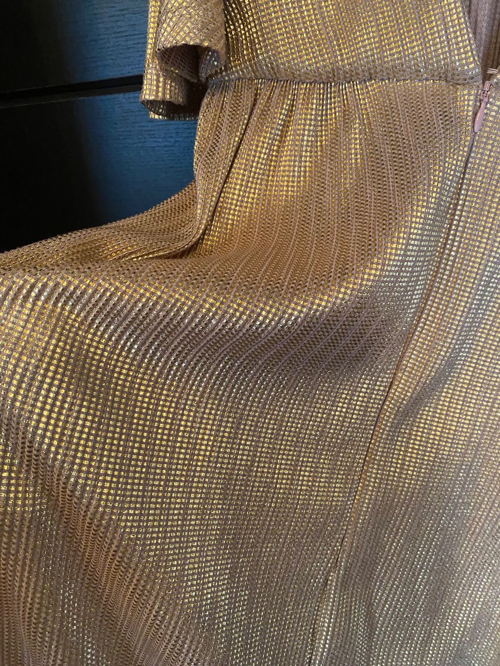 Robes: Wunderschöne goldige Kleid von Intropia – Neuf (Voir description) à Savosa par ankara111 3