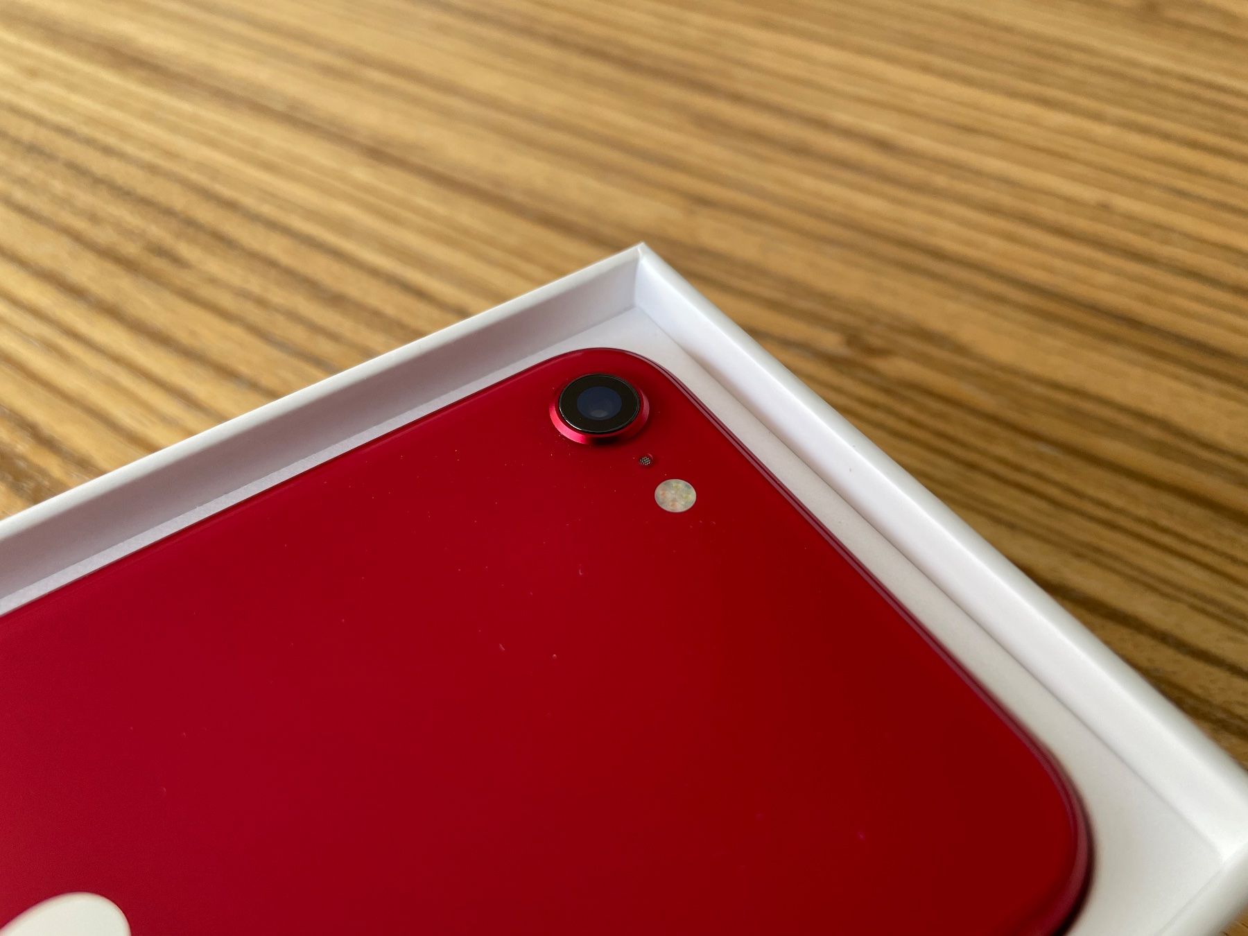 Apple Telefoni cellulari / Smartphones: iPhone SE 2. Gen. Rot komplett – Usato da Schänis venduto da BongoBingo 2