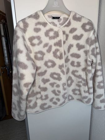 Fleece Jacke 38/40 neu