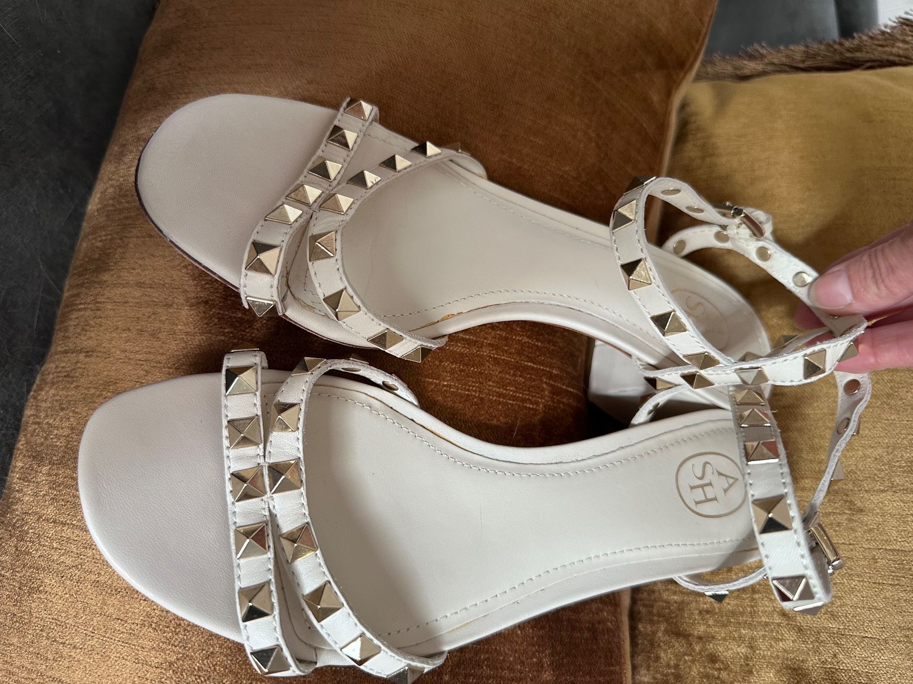 Scarpe da donna: Elegante Sandalen Grösse 37 – Usato da Bern venduto da Yersinia03 1