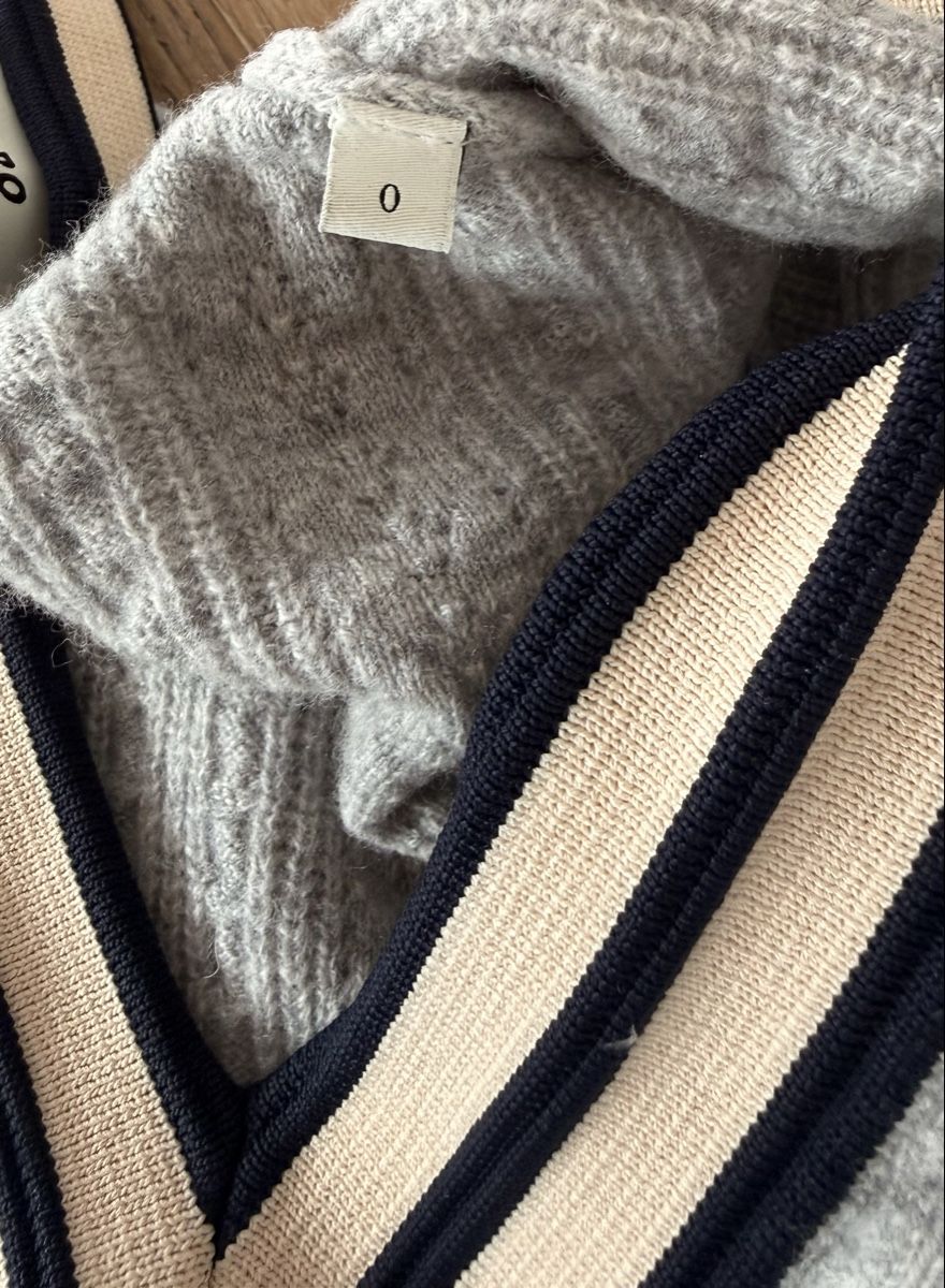 Sandro Pullover & Sweatshirts: Sandro Pullover – Gebraucht aus Bassersdorf von Bassi55 2