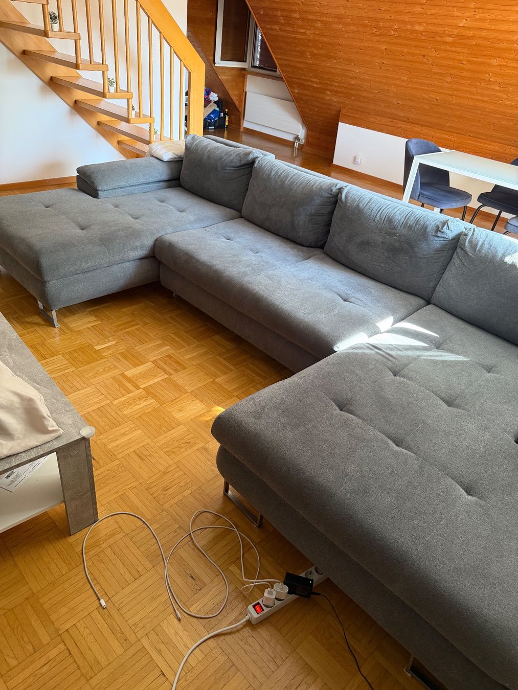 Divani: XXL Wohnlandschaft Sofa grau mit Schlaffunktion & grossem – Usato da Dietikon venduto da Bestcollectible 4