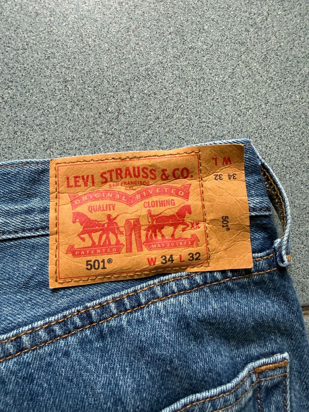 Levi's Jeans: Levi's 501 Jeans (34x32) – Usato da Worb venduto da le_castor 2