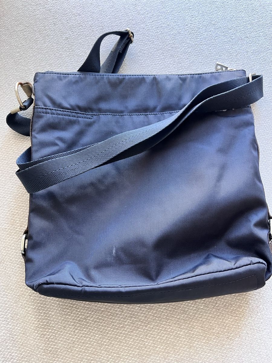 Bogner Taschen für Damen: Bogner Shoulder Bag Dark Blue Adjustable Strap – Gebraucht aus Lausanne von Danash 3
