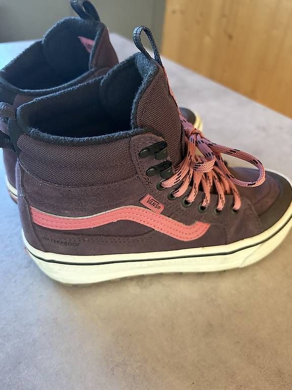 Scarpe da donna: Damen /Kinder Schuhe – Usato da Hägendorf venduto da cla_h7gk