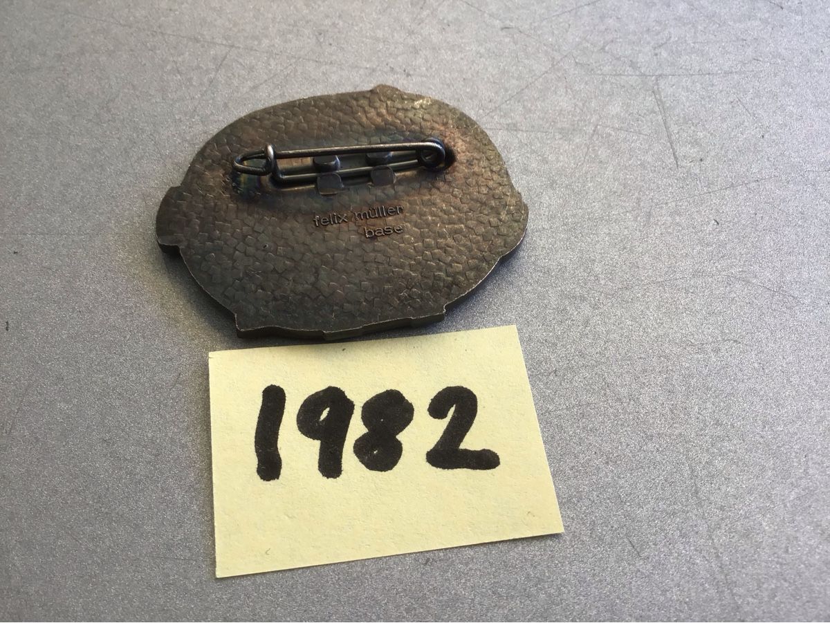 Basler Placchette & Badge: Baslerfasnachtsplaketten 1982 Silber – Usato da Arlesheim venduto da printz01 1