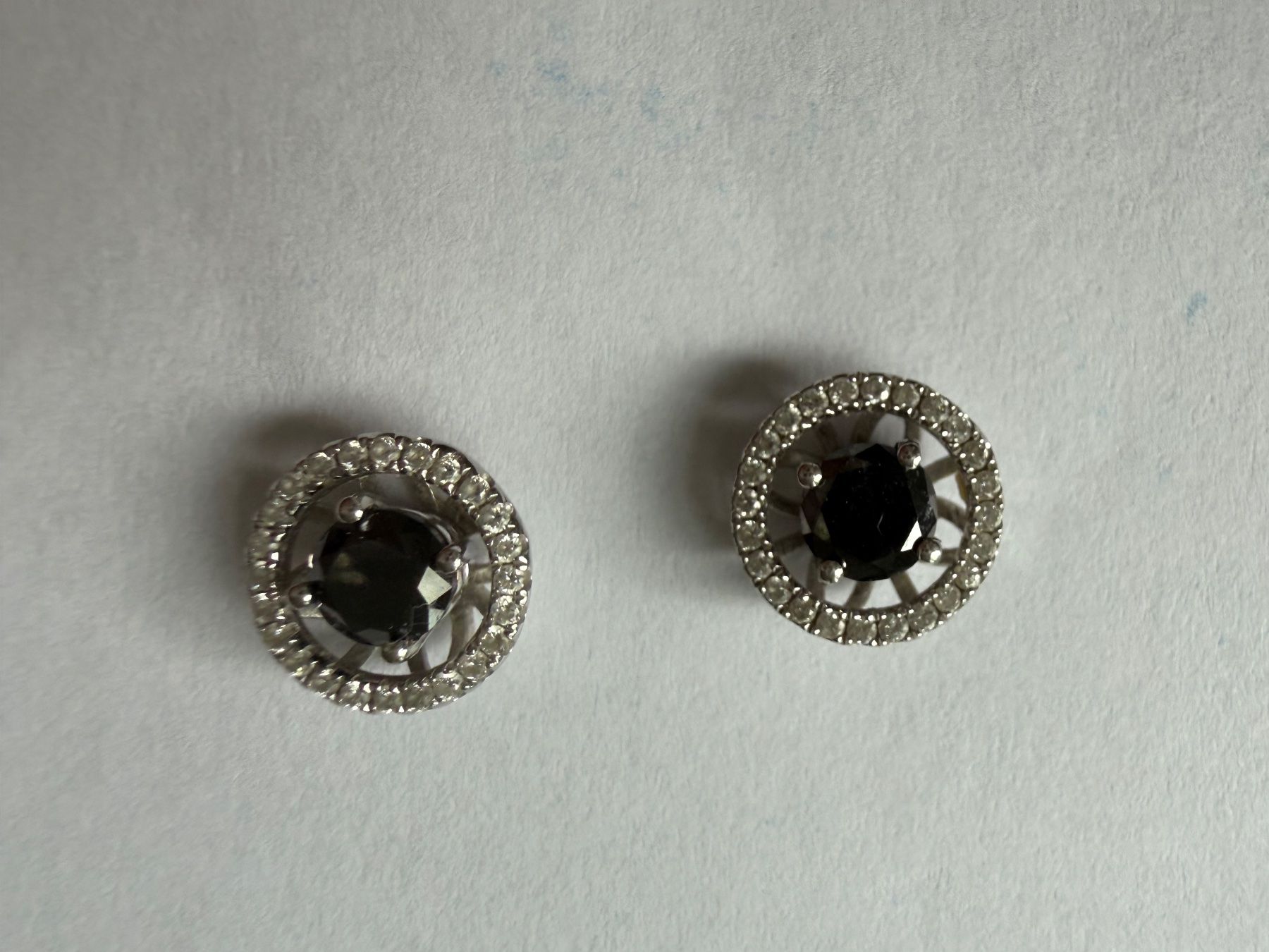 Ohrringe & -stecker: Ohrstecker, Diamant mit Halo – Gebraucht aus Zürich von roessleinhue 5