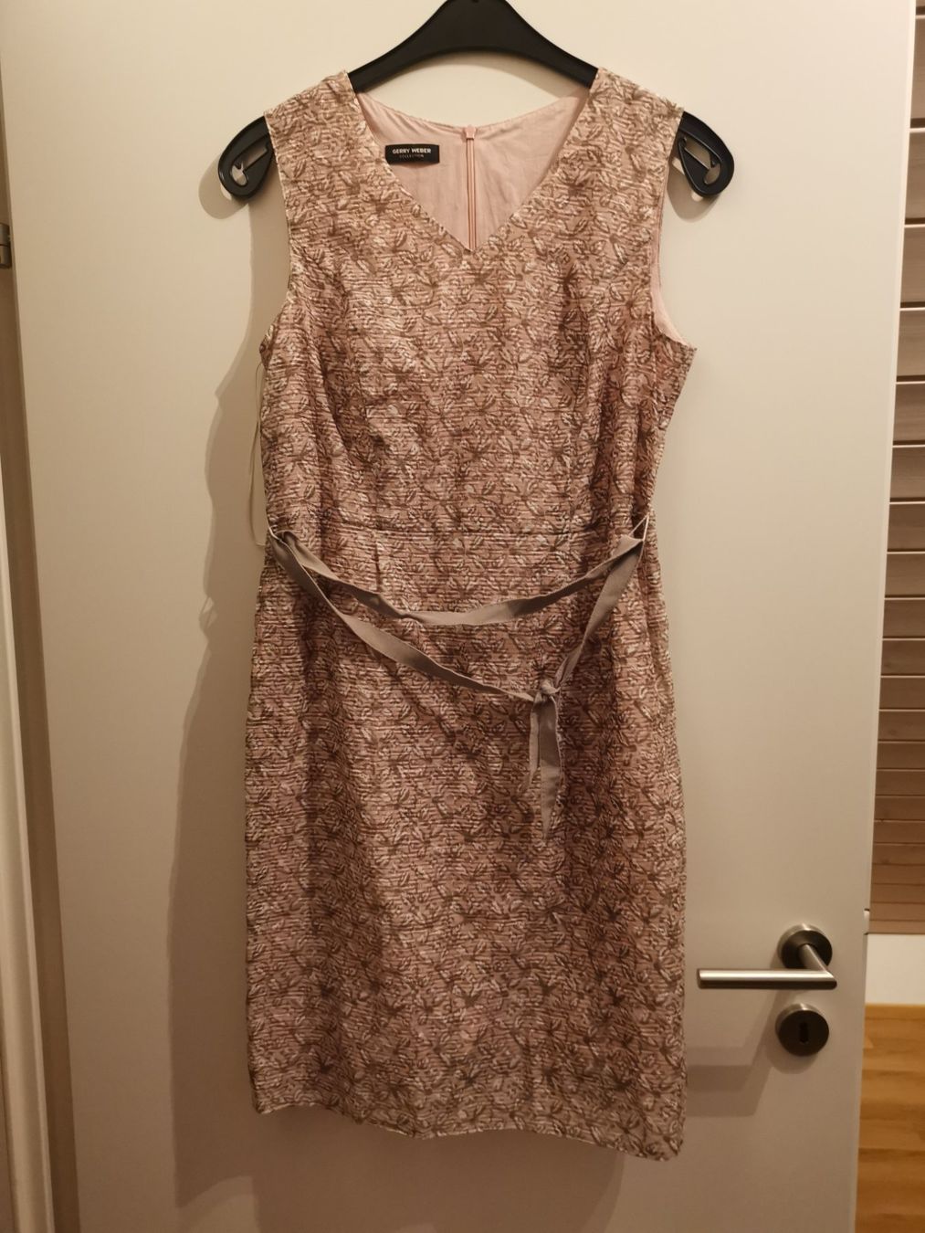 Gerry Weber Vestiti: Kleid / Gerry Weber / 40 / Rosé – Usato da Hergiswil NW venduto da Angfri
