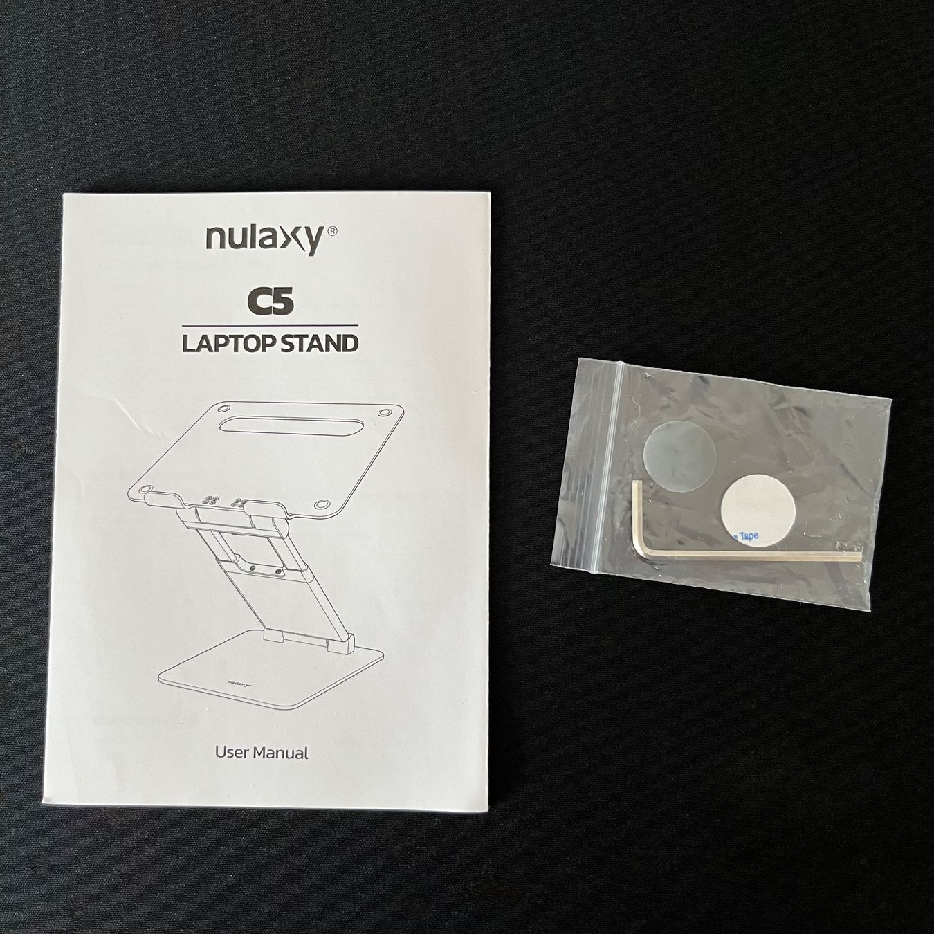 Racks & Ständer: Nulaxy Laptop Stand – Gebraucht aus Widen von  2