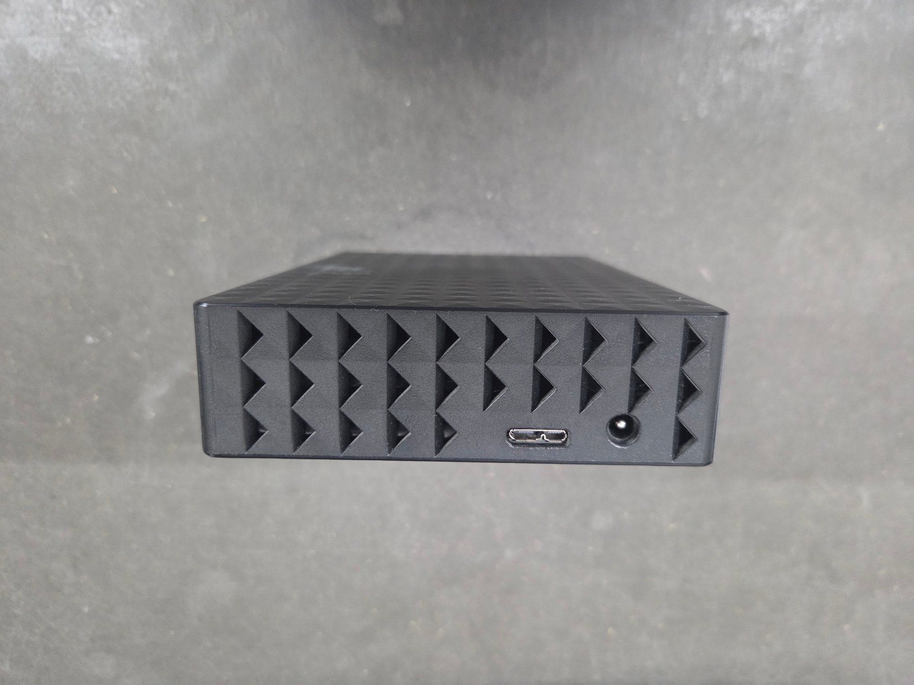Seagate Dischi rigidi: Seagate Desktop Expansion Harddisk 2 TB ***PORTOFREI*** – Usato da Landquart venduto da Chrigi88 2