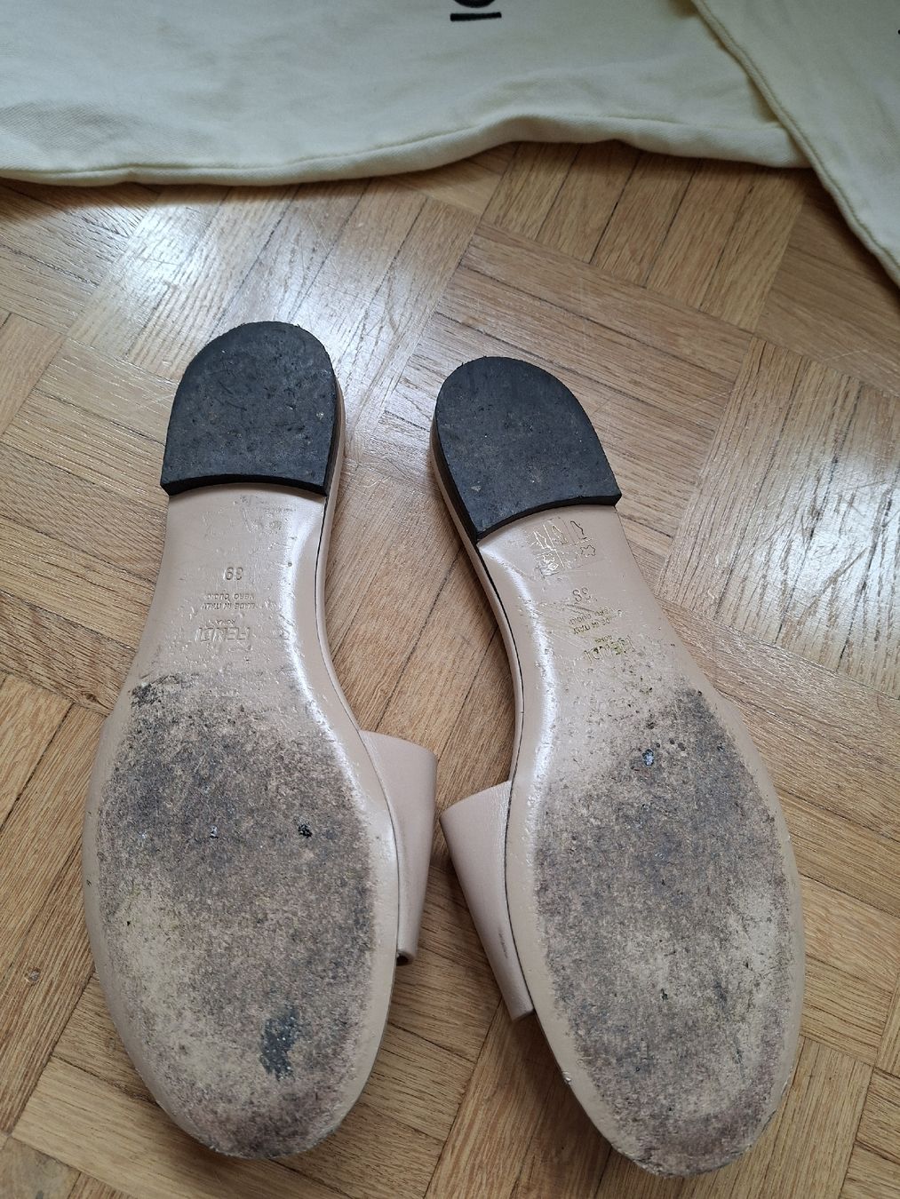 Fendi Scarpe da donna: Fendi Pantoletten – Usato da Riehen venduto da jlj_st82 2