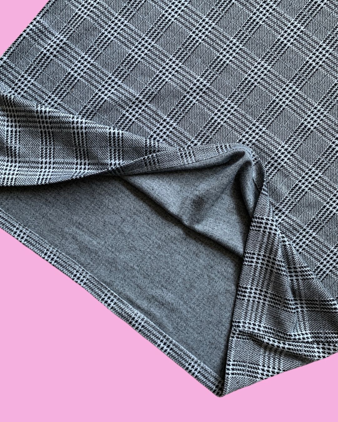 Vestiti: Plaid oversized t-shirt dress – Usato da Basel venduto da demonbaby2222 1