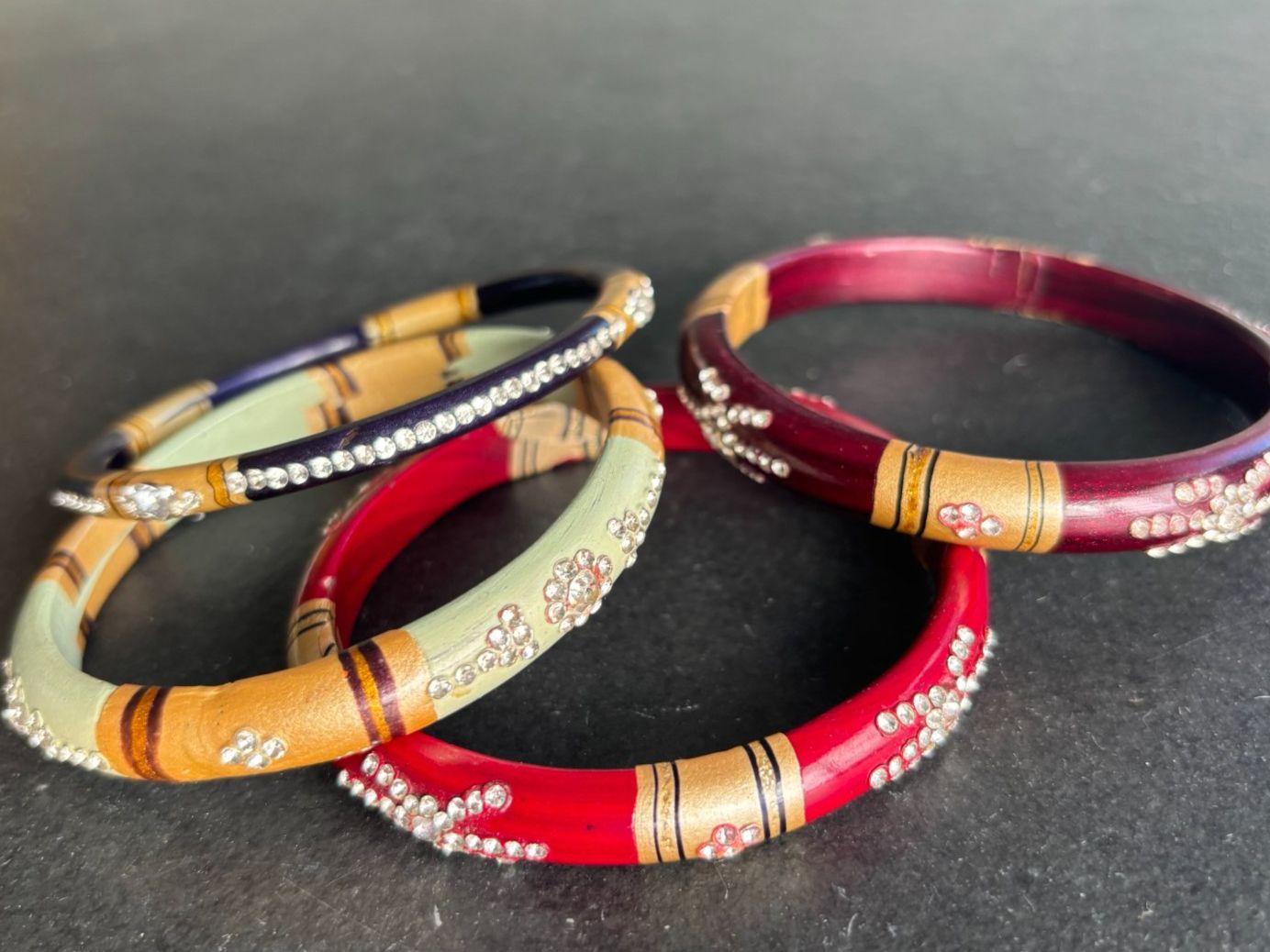 Bracciali & Braccialetti: Armreif 4 Stück – Usato da Laax GR venduto da wil_66wq