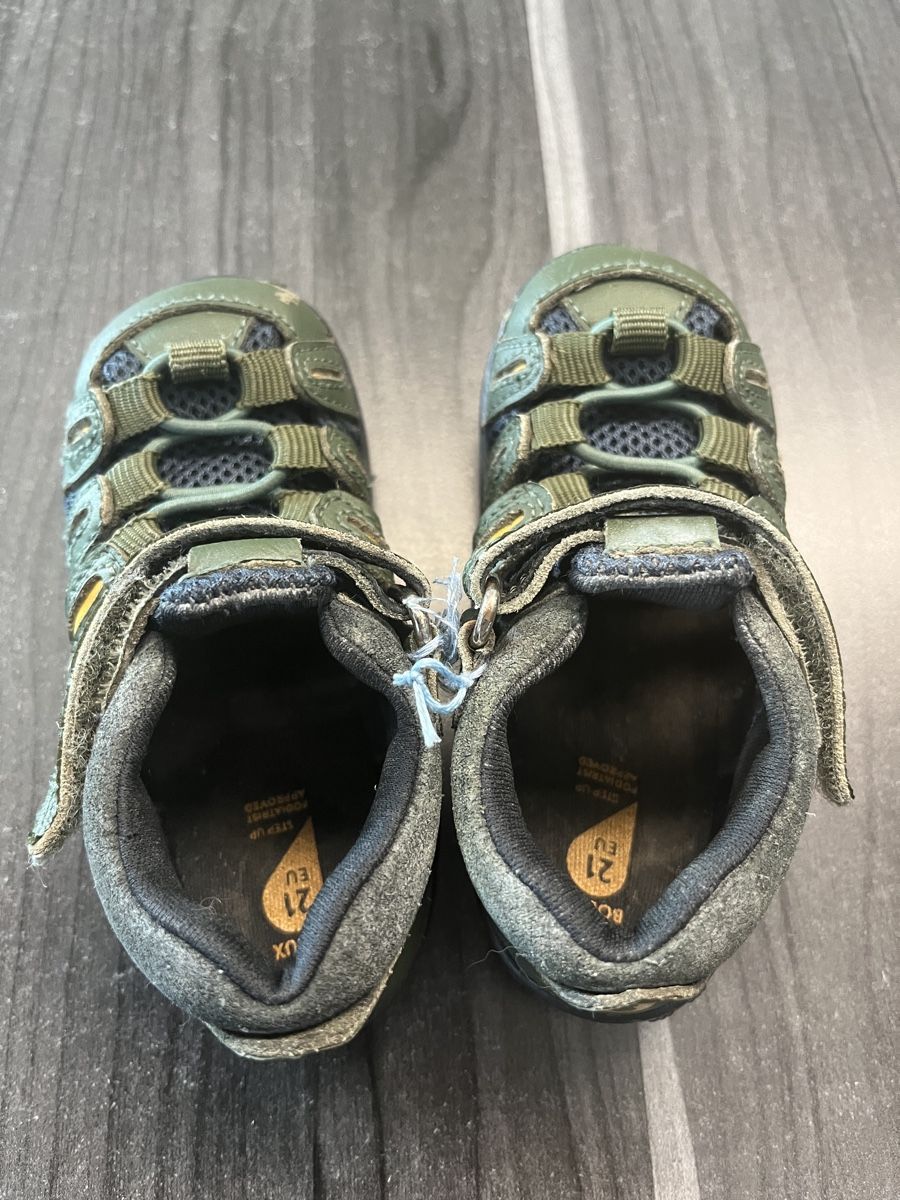 Bobux Scarpe per ragazzi: Kinderschuhe BOBUX Grösse 21 – Usato da Unterkulm venduto da Swissbmwdriver 1