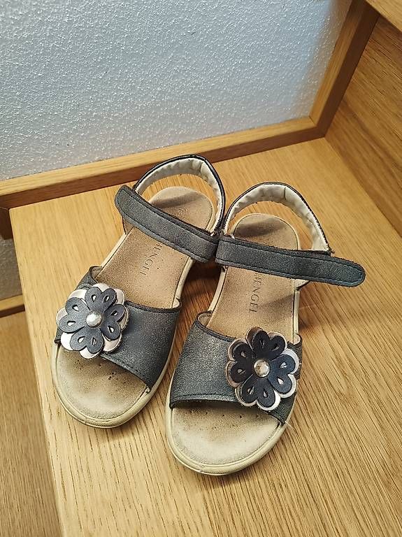 Scarpe per ragazze: Sandalen Schuhengel Gr. 29 – Usato da Humlikon venduto da Zitrone011