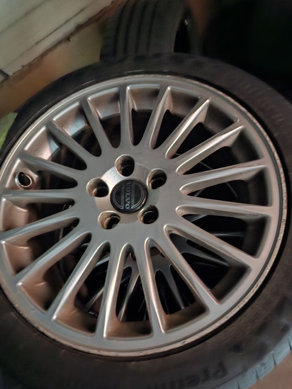 Volvo Automobili: volvo V70 2.5 AWD expertisée – Usato da Chavannes-de-Bogis venduto da senator635 8