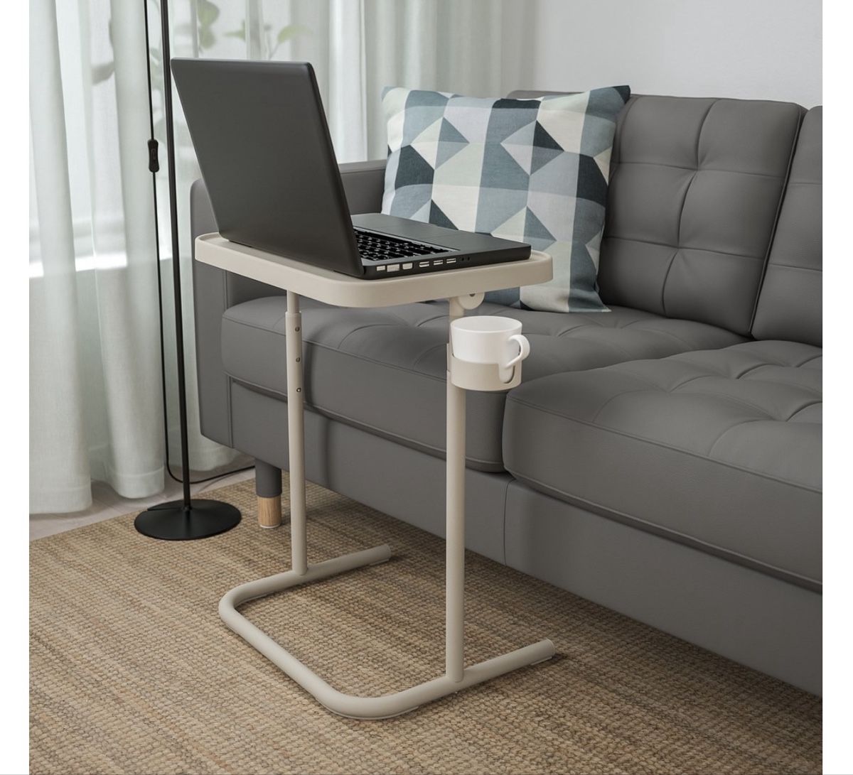 Ikea Scrivanie: Laptoptisch – Nuovo (secondo la descrizione) da Wallisellen venduto da lar_yl8d 3