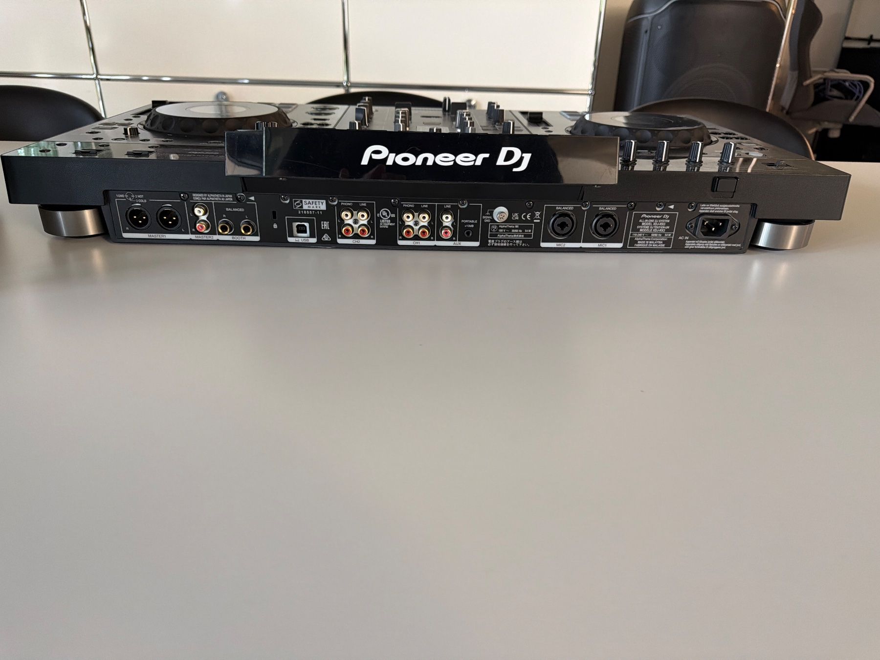 Pioneer Console di mixaggio: Pioneer DJ Controller XDJ-RX3 – Usato da Gebenstorf venduto da bigtom1212 2