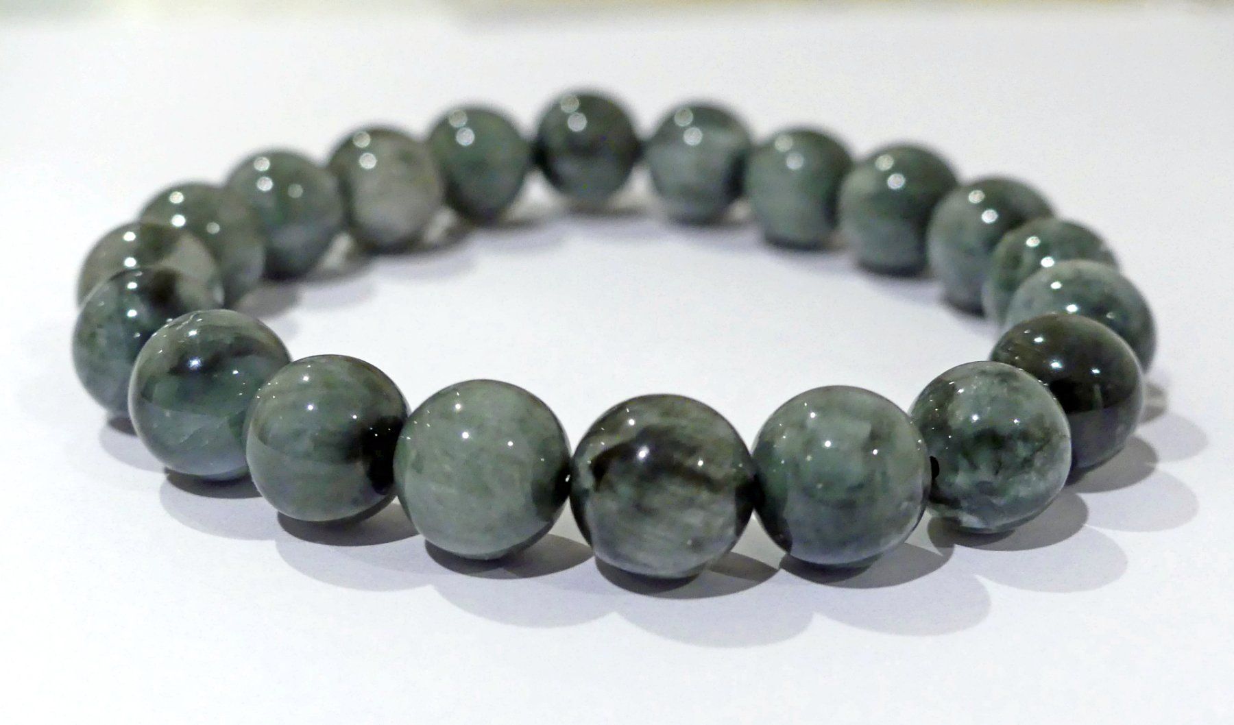 Armbänder & -reifen: Armband mit Chrysoberyll-Katzenaugen – Neu und originalverpackt aus Matten b. Interlaken von kero71 2