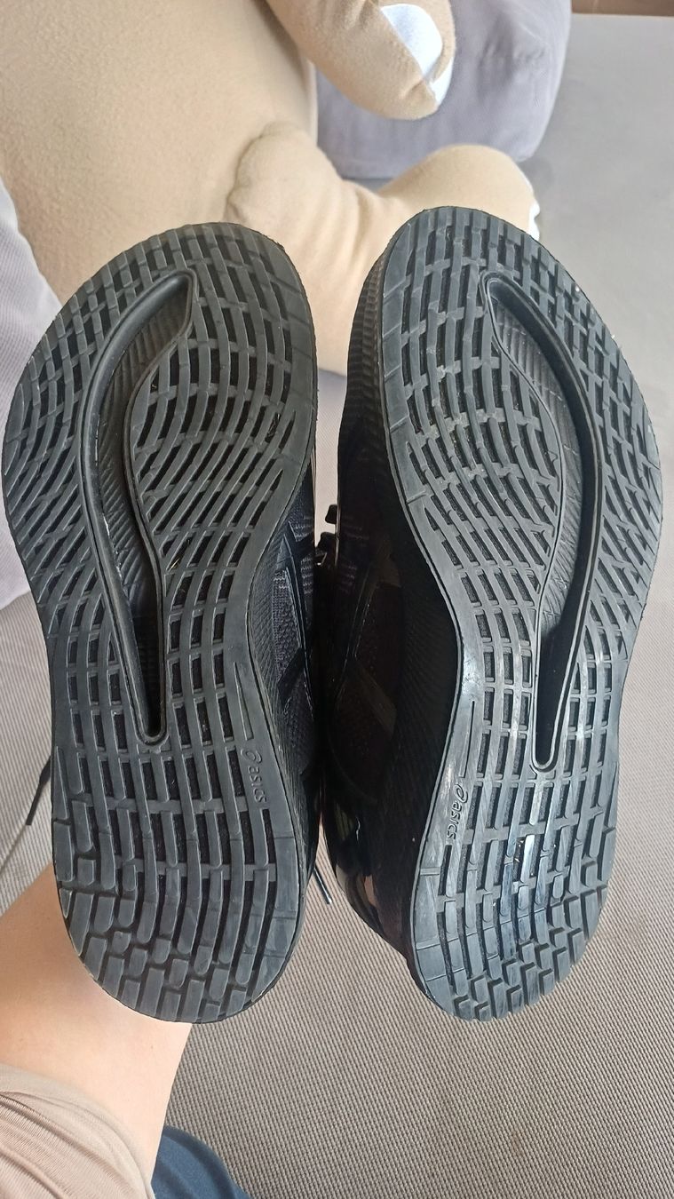 Scarpe da uomo: ASICS  Metaride Neutralschuh Schwarz Gr.42 – Usato da Thun venduto da Pokemonomania 4