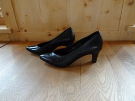 Schwarze klassische Pumps von Bugatti Gr. 36 - 2602107