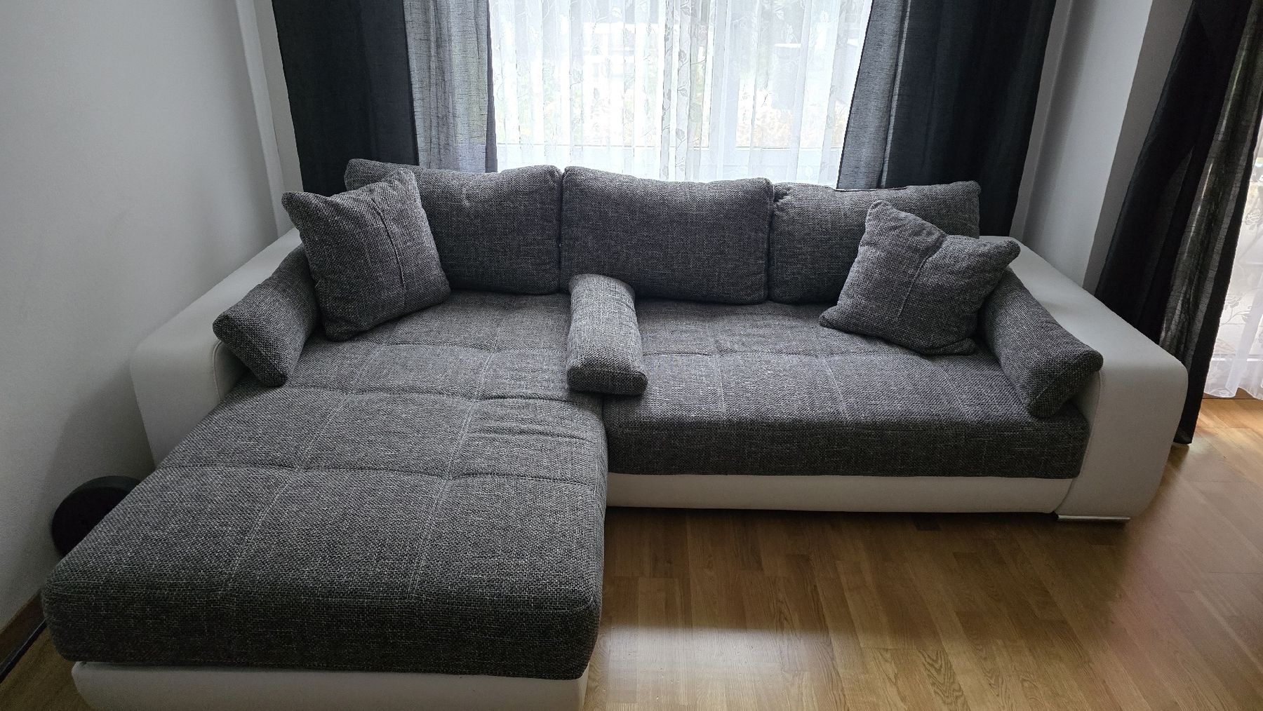Divani: Gemütliches Ecksofa mit Schlaffunktion & Topper – Usato da Zürich venduto da Spanischmann 2