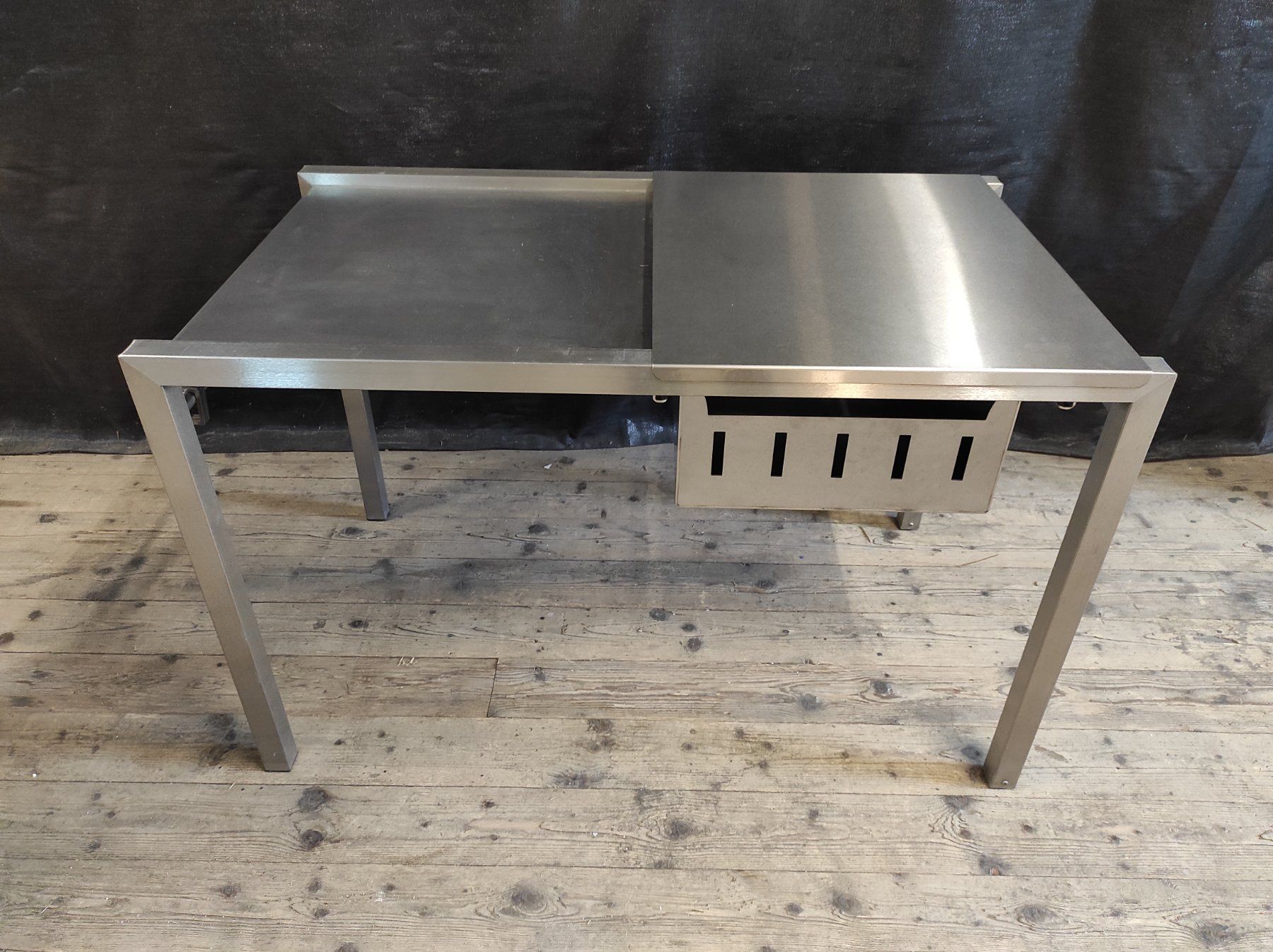 Griglie: Tisch Grill Edelstahl – Nuovo e nell'imballaggio originale da St. Silvester venduto da swissboy68
