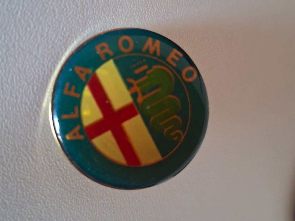 Alfa Romeo Placchette & Badge: Pin Alfa Romeo – Usato da Erlinsbach venduto da pfunky