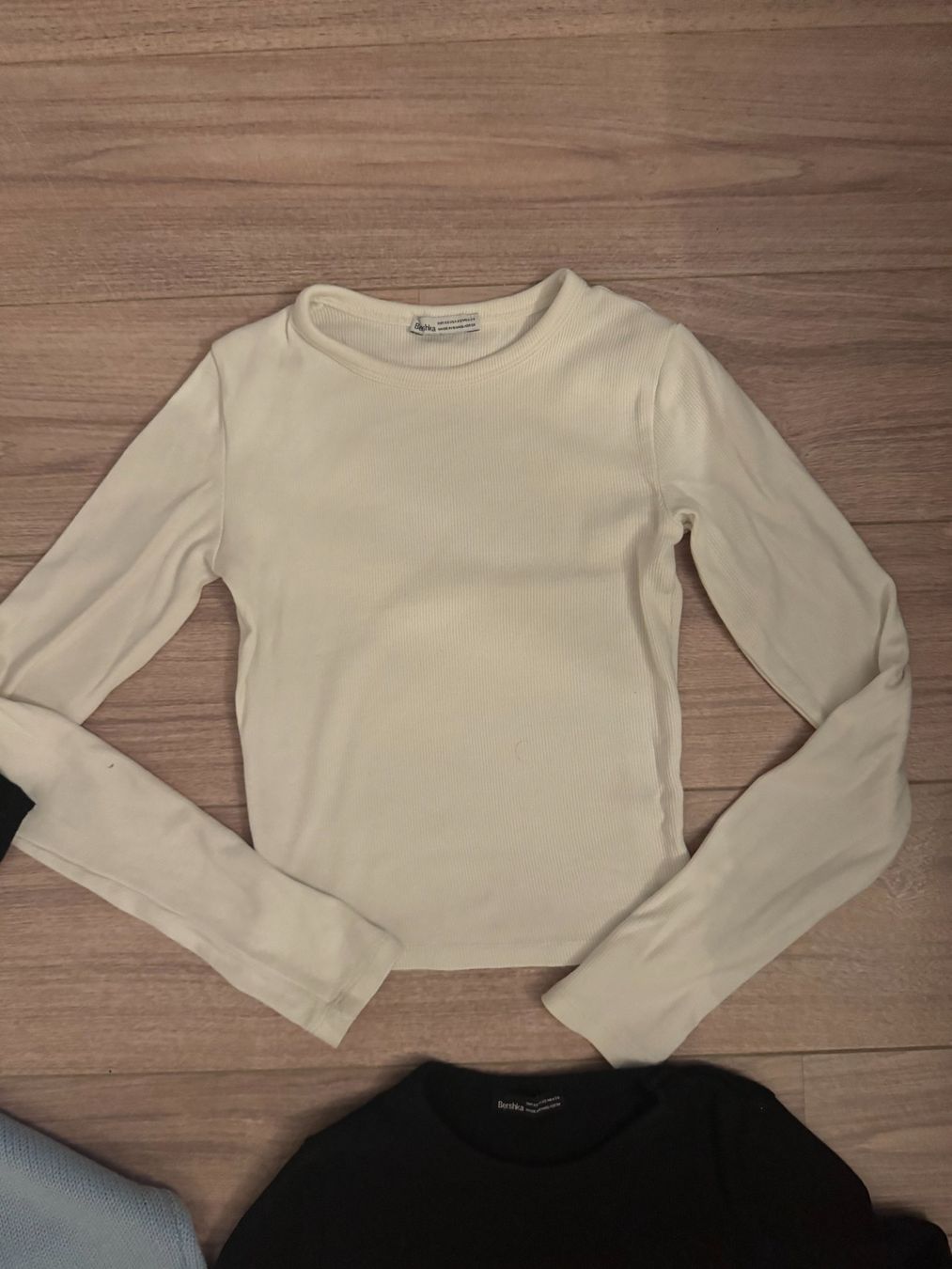 Kleiderpakete: 7 Stk. Damen Oberteile Gr. XS – Gebraucht aus Bonstetten von VCLS 3