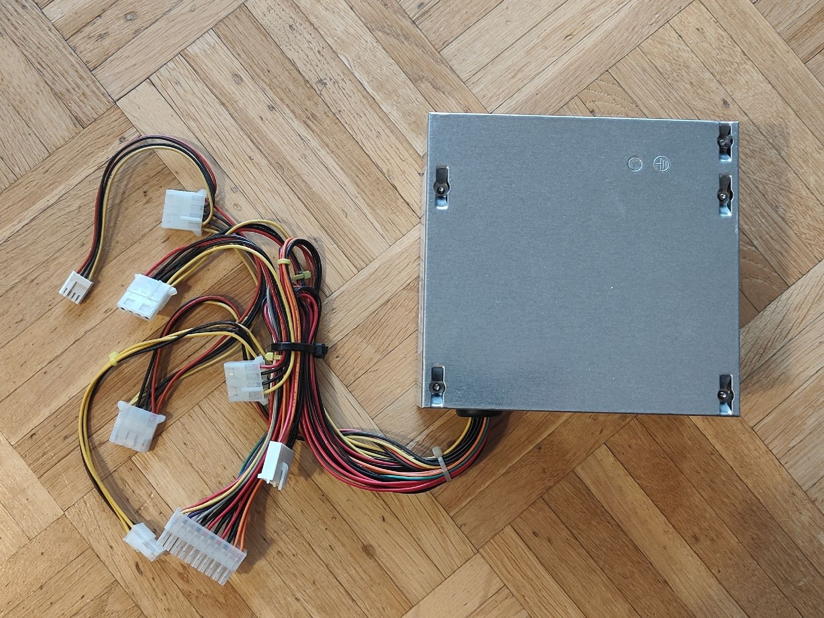 Componenti elettronici: Alimentation PC ATX 300W - LC-B300ATX – Usato da Renens VD venduto da sin_sdr6 1