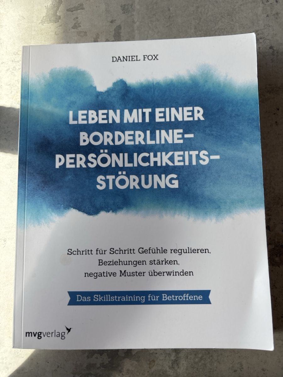 Libri: Buch Leben mit einer Borderline-Personlichkeitsstorung – Nuovo (secondo la descrizione) da Rickenbach ZH venduto da mar_p6sg