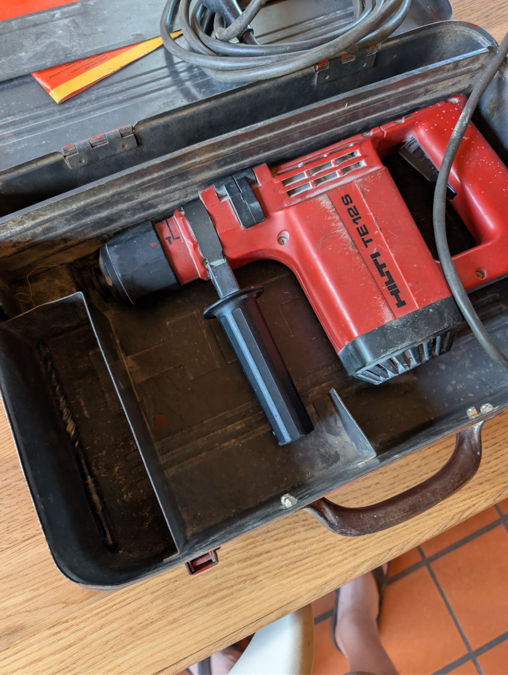 Hilti Perceuses: Hilti 12 S Bohrhammer – D'occasion à Wynau par Zebrafurz 1