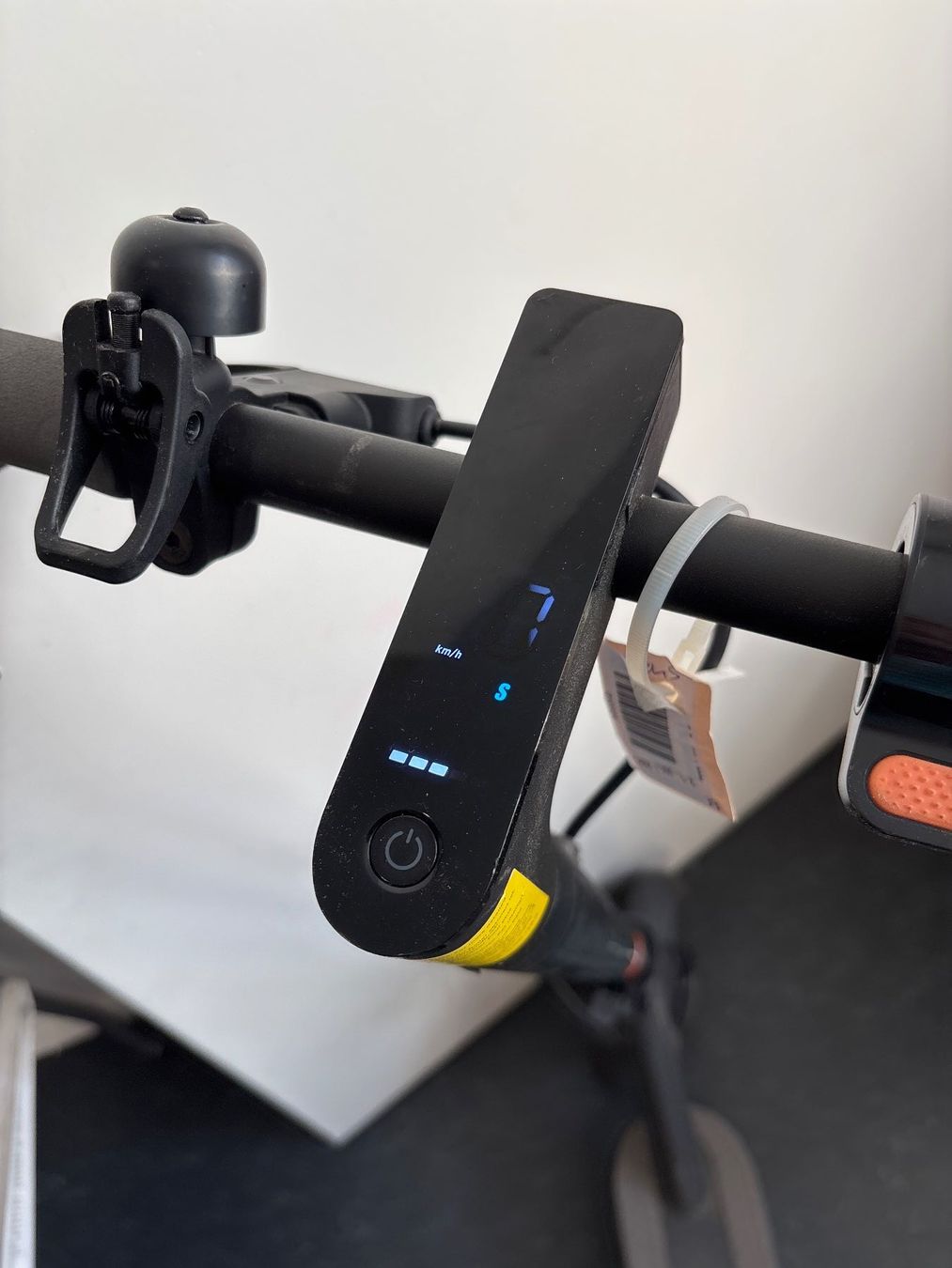 Xiaomi Kickboard: E-Scooter Xiaomi Mi  gebraucht – Gebraucht aus Luzern von lupol_Verwertungen 4
