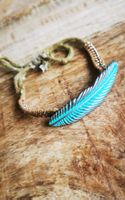 Schönes Boho Tribal Feder-Armband Türkis, grössenverstellbar