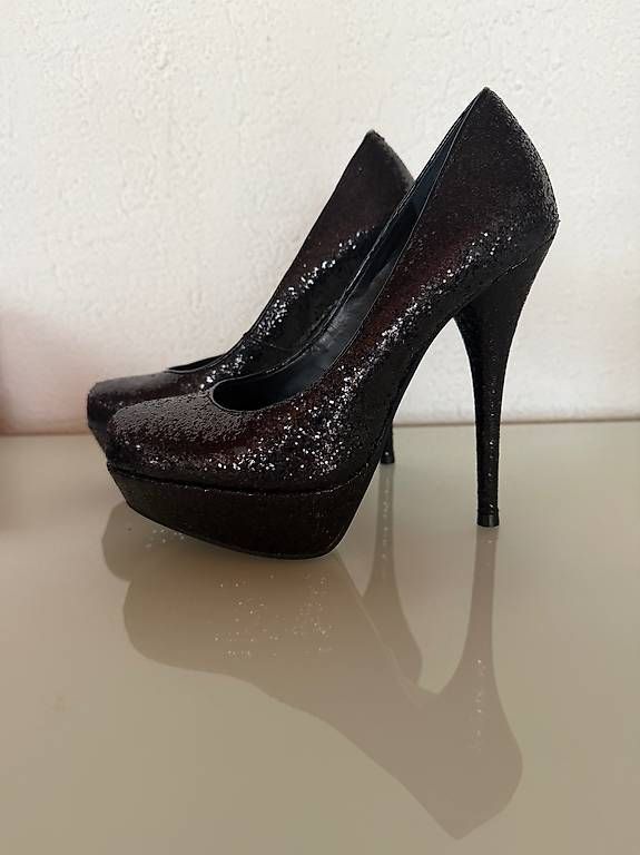 Scarpe da donna: Buffalo Glitzer High Heels Gr. 37 – Usato da Wahlen b. Laufen venduto da mic_vn7n