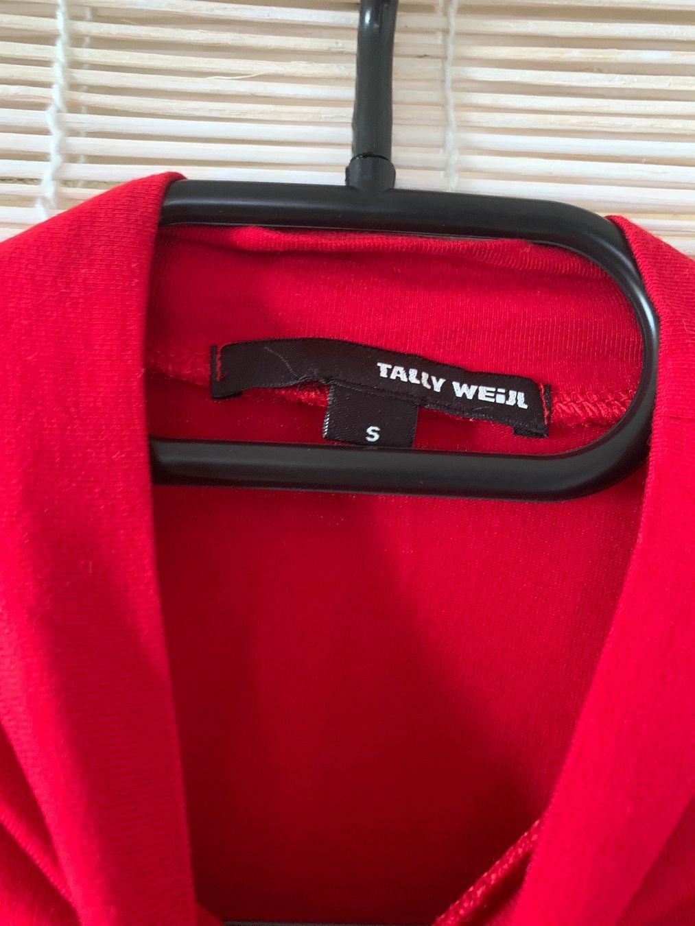 Tally Weijl Top: Col roulé sans manche rouge – Nuovo (secondo la descrizione) da Montreux venduto da iza_peche8 1