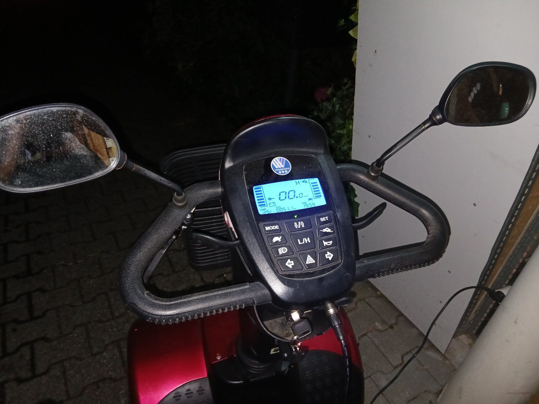 Veicoli elettrici: Carpo SE Elektromobil – Usato da Lengnau BE venduto da SimSinNemo87 1