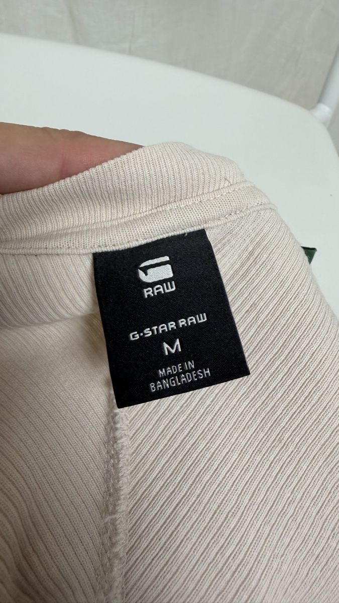 G-Star T-Shirts: G-Star RAW T-Shirt beige  – Gebraucht aus Knonau von Grapesvintage 1