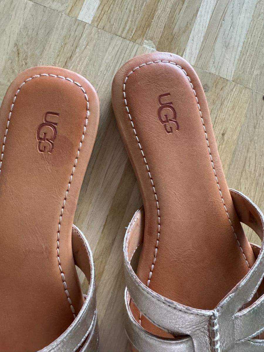 Ugg Scarpe da donna: Slides von Ugg – Nuovo (secondo la descrizione) da Basel venduto da Glamourpourtoi 3