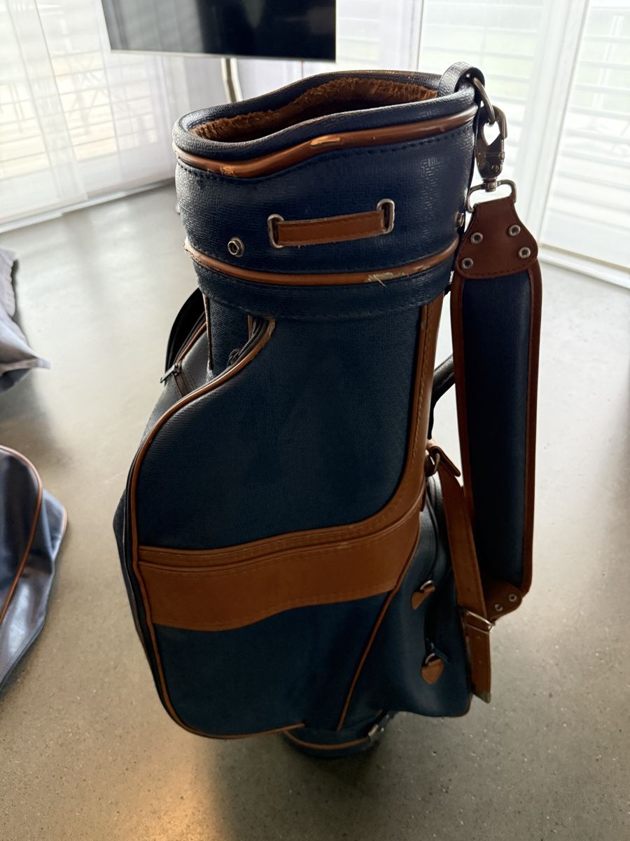 Lacoste Borse: Lacoste - Vintage Golf Bag – Usato da Möriken AG venduto da beppo_g 1