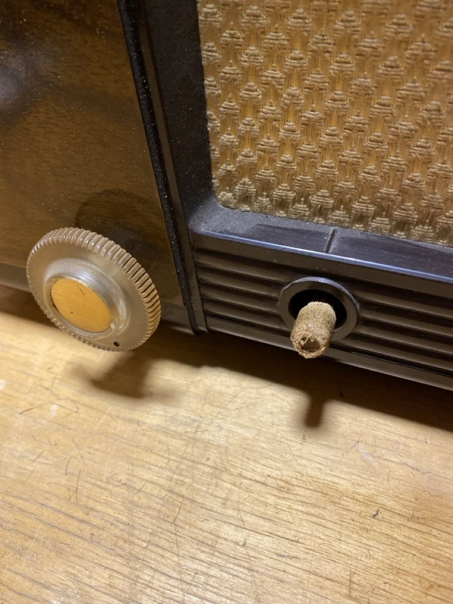 Radio: Radio Vintage – Difettoso da Corcelles NE venduto da Avossouhaits 2