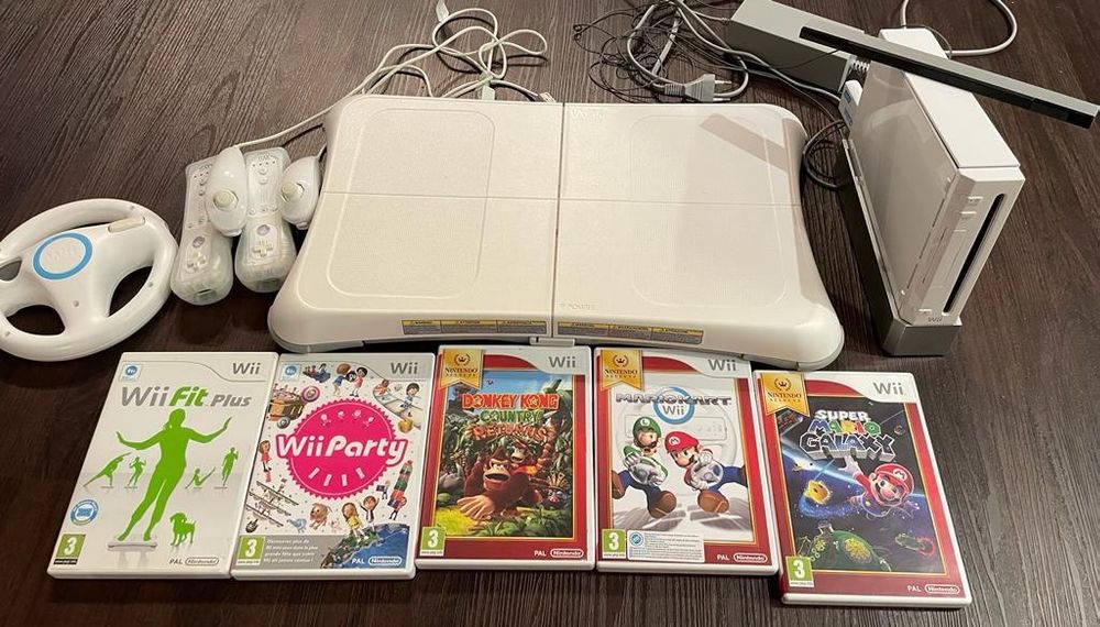 WII + Spiele Kaufen auf Ricardo