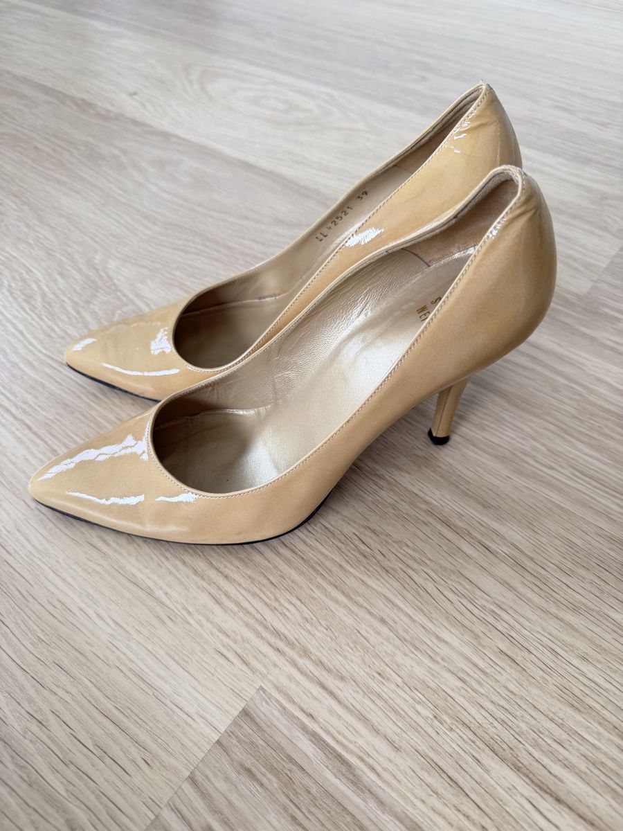 Stuart Weitzman Damenschuhe: Stuart Weitzman Pumps Lackleder  Gr. 39 – Gebraucht aus Killwangen von was.sharp 1