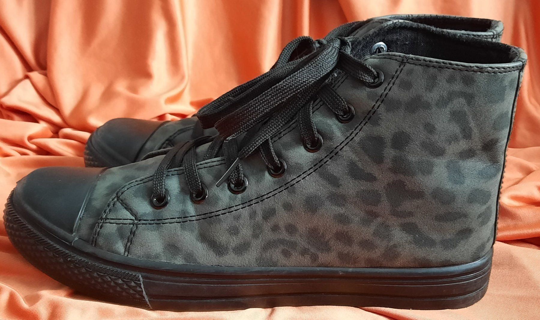 Scarpe da donna: CUBE Damen Ankle Boot Military-Grün 39 – Usato da Seuzach venduto da VT-Collections2 3