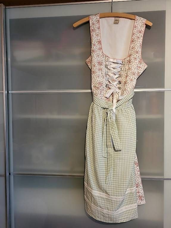 Robes: Dirndl Grösse M – D'occasion à Algetshausen par nat_r2dm