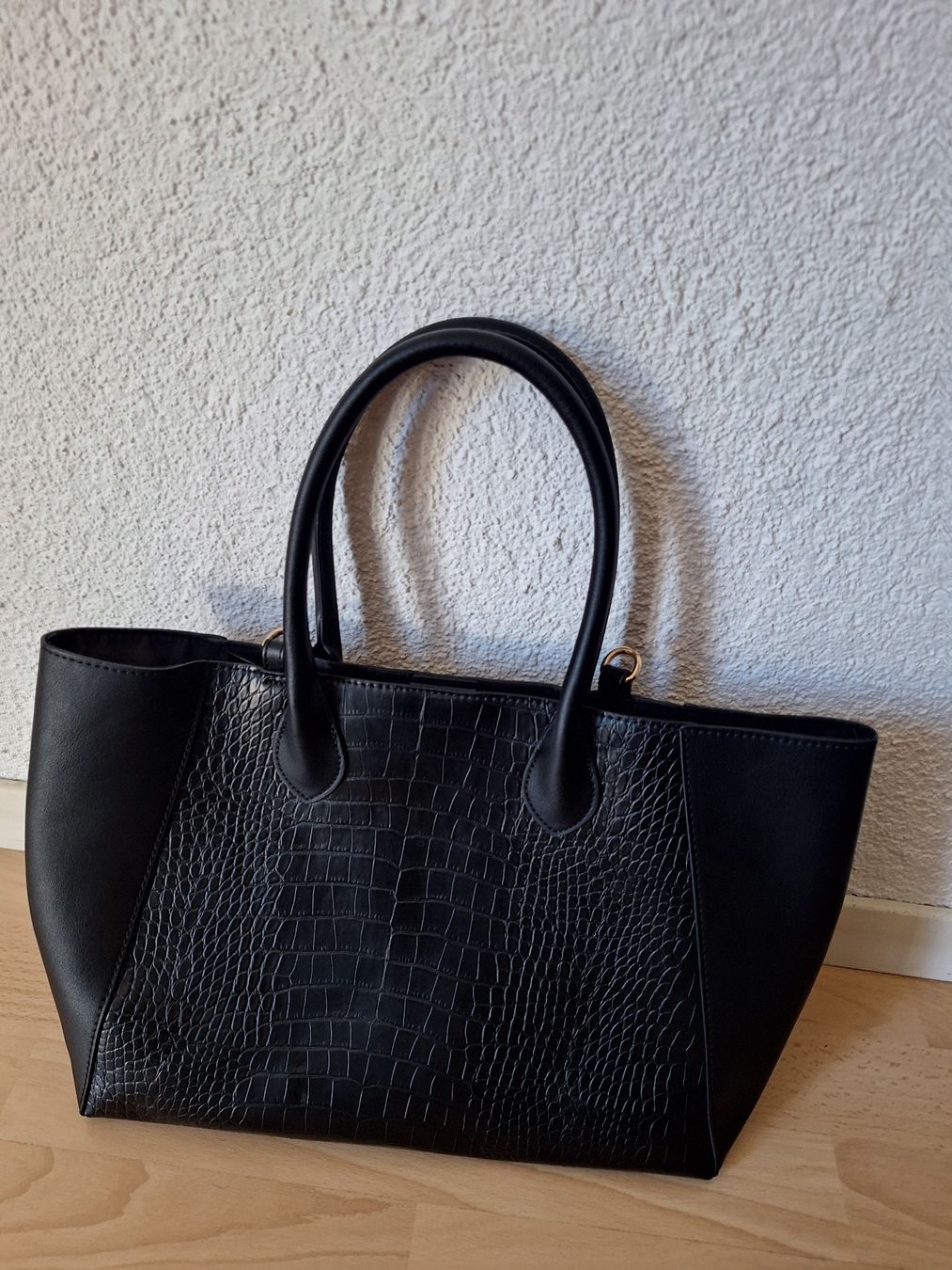 Taschen für Damen: grosse Umhängetasche – Gebraucht aus Teufenthal AG von boebe071 1